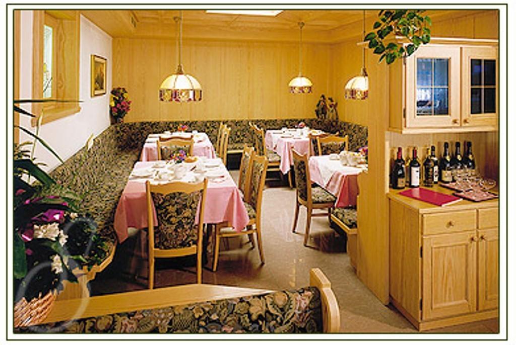 Hotel Sureghes Ortisei Kültér fotó